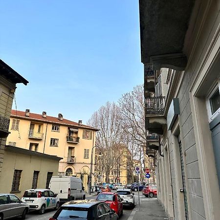 Casa Santa Chiara - Vicino Porta Susa F.S. Турин Екстер'єр фото
